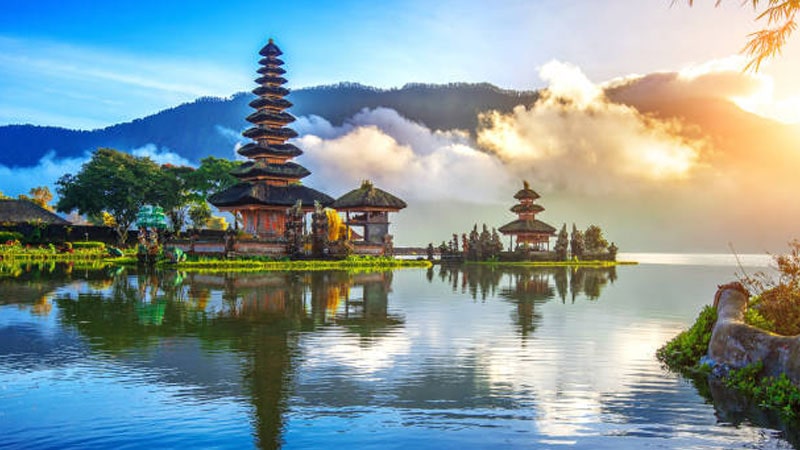 Jasa Tour Travel Surabaya
